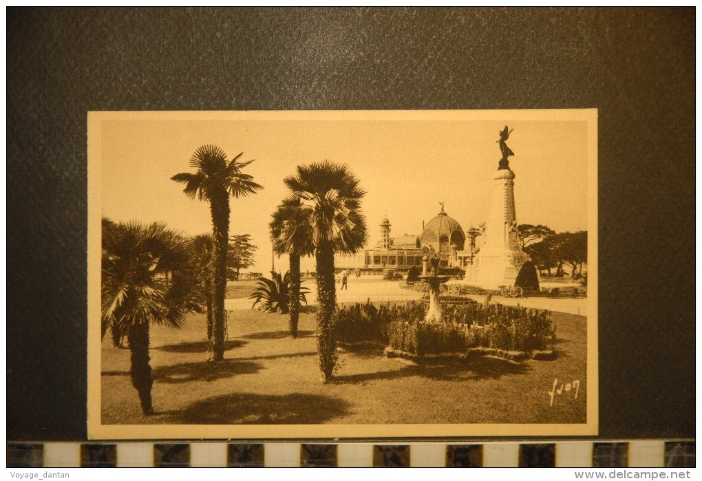 CPA 06- NICE LE JARDIN ALBERT IER ET LE PALAIS DE LA JETEE  85 - Parques, Jardines