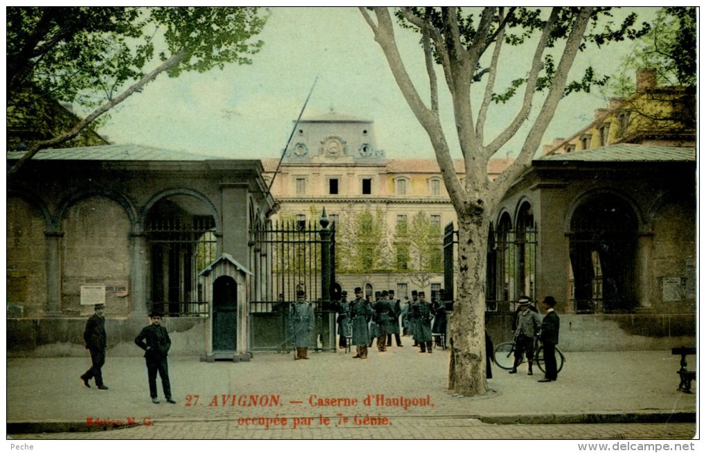 N°39673 -cpa Avignon -caserne D'Hautpont Occupée Par Le 7è Génie- - Barracks