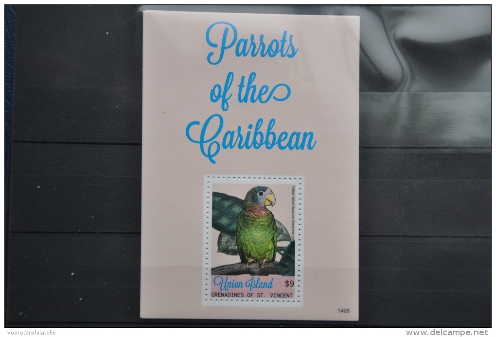 N 238++ GRENADINES OF ST. VINCENT 2014 VOGELS BIRDS OISEAUX PARROTS MNH ** - St.Vincent & Grenadines
