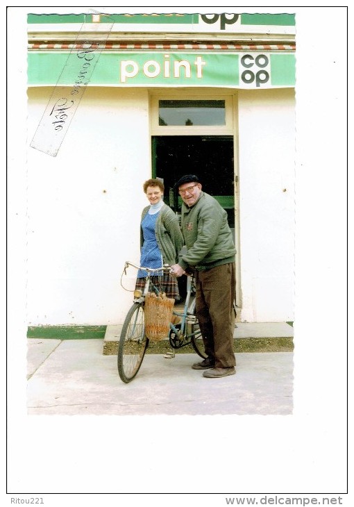 21 - AISEREY - Côte D´Or - Fermeture Du POINT COOP Le Mars 1993 - Magasin Gros Plan - Le Dernier Client Vélo Bicyclette - Autres & Non Classés