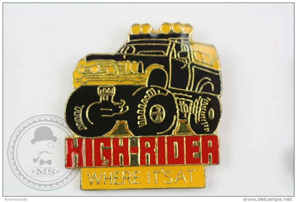 High Rider, Where It´Sat - Black Car - Pin Badge #PLS - Otros & Sin Clasificación