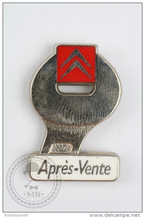 Citroen Logo & Key - Apres-Vente, White & Silver - Pin Badge #PLS - Citroën