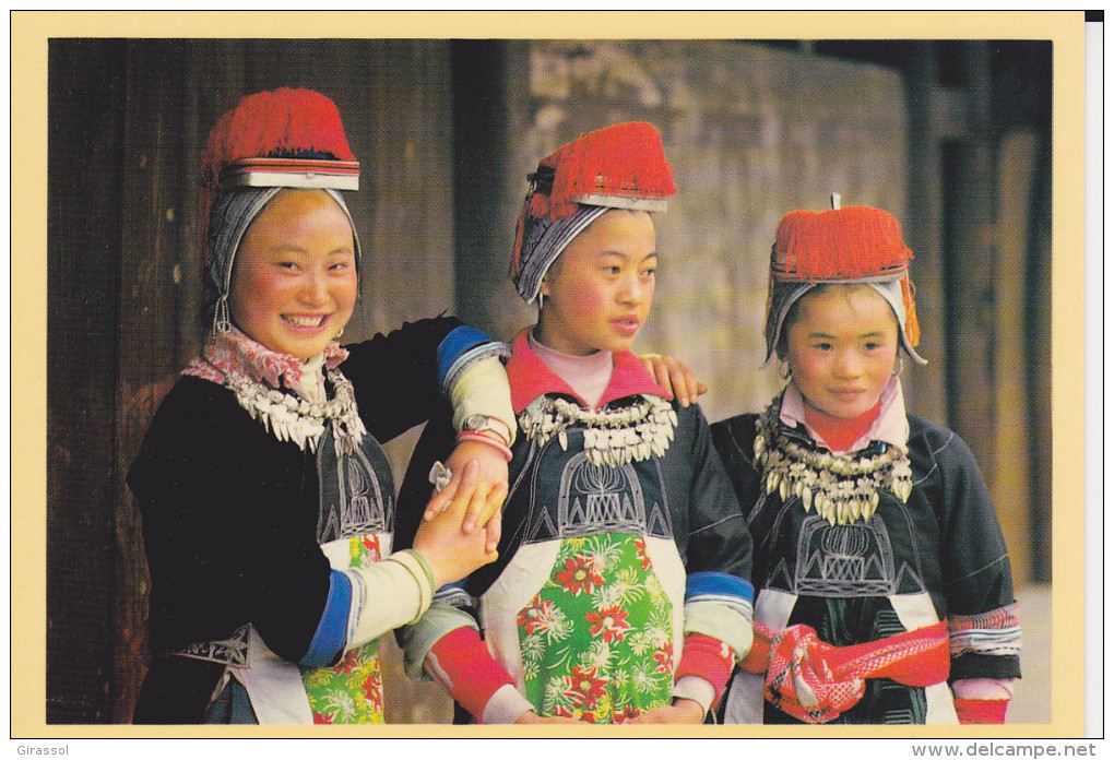 CPM CHINE GUIZHOU FEMMES GELAO DE LA REGION DE KAILI PHOTO VALENTIN HABITS TRADITIONNELS - Chine