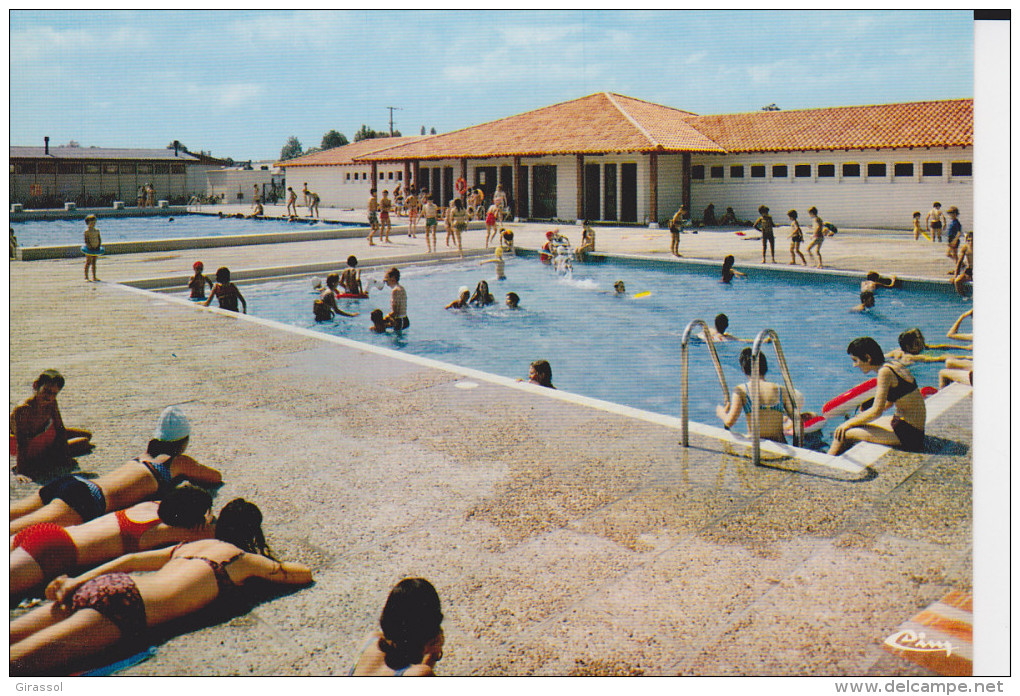 CPSM PONTACQ 64 LA PISCINE ANIMATION CIM - Pontacq