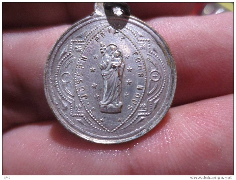 MEDAILLE - N.D. DE BONSECOURS. P.P.N. -S.JOSEPH. PRIEZ POUR NOUS - VOIR PHOTOS - Pendentifs