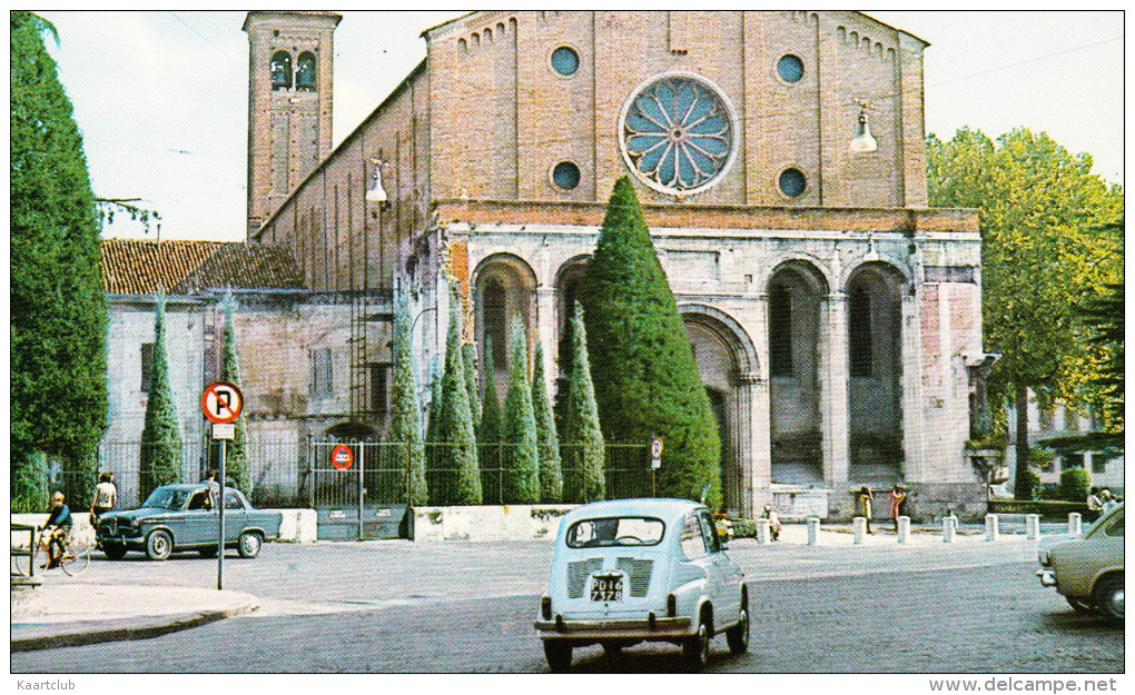 Padova: FIAT 600 & 850, ALFA ROMEO TI SEDAN - Streetscene  - Chiesa Degli Eremitani - (Italia) - Toerisme