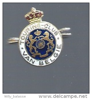 Epinglette Pin's  " Touring Club Van Belgie " - Altri & Non Classificati