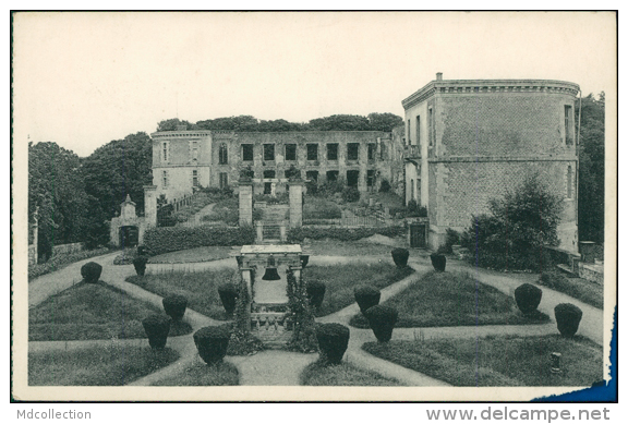 BELGIQUE BEAURAING / Cour D'Honneur Du Castel Sainte Marie / - Beauraing