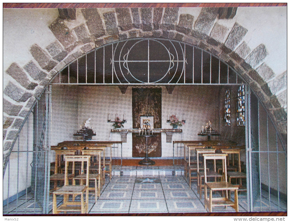 54 - VANDOEUVRE - Intérieur De La Petite Chapelle De La Vierge Des Pauvres. - Vandoeuvre Les Nancy