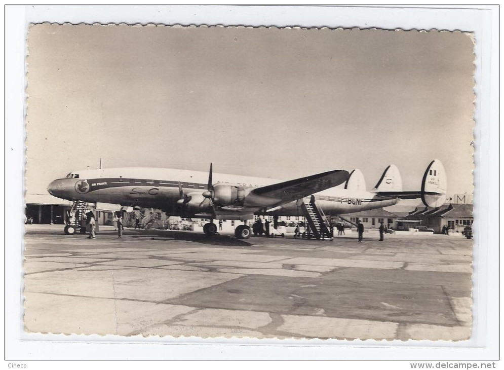 CPSM 13 - MARSEILLE MARIGNANE - Carrefour Du Monde - AIR FRANCE " LOCKHEED " SUPER CONSTELLATION TB PLAN - Aérodromes