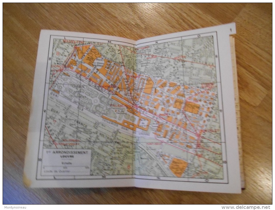 Livre  Plan De  Paris (  Rues, Autobus, Etc..  éditeur  :  Leconte A. ) - Jusque 1700