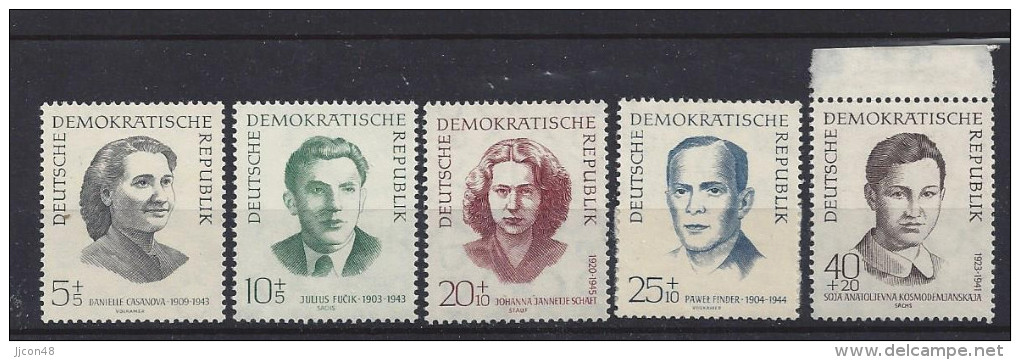 Germany (DDR) 1962  Nationalen Mahn- Und Gedenkstatten  (**)  MNH  Mi.881 -885 - Ungebraucht