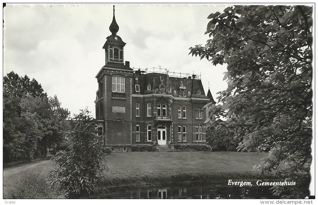 Evergem.  -  Gemeentehuis - Evergem