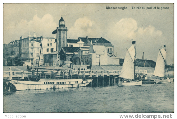 BELGIQUE BLANKENBERGHE / Entrée Du Port Et Le Phare / - Blankenberge