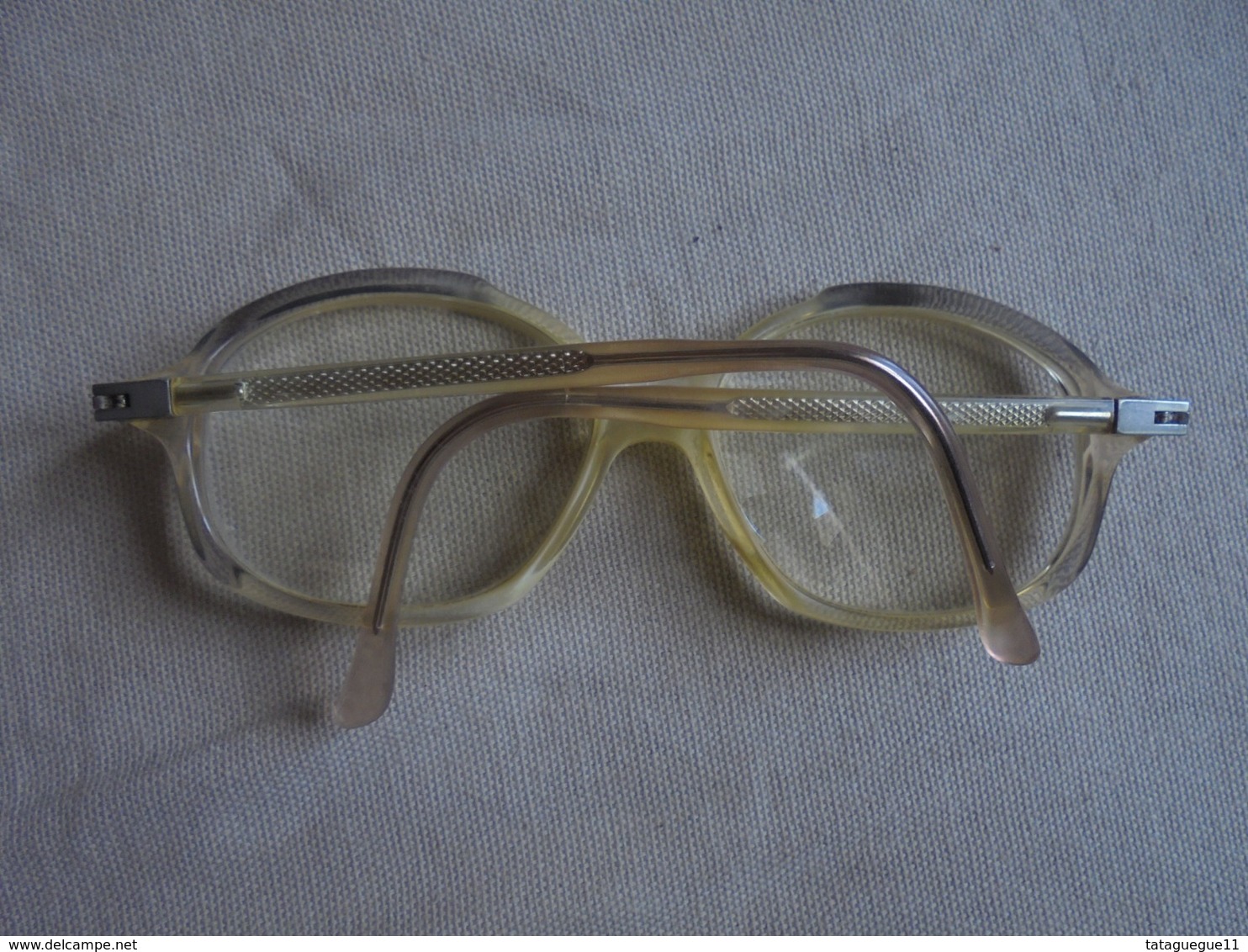 Ancien - Paire de lunettes de vue pour femme et son étui - Vintage - Années 70