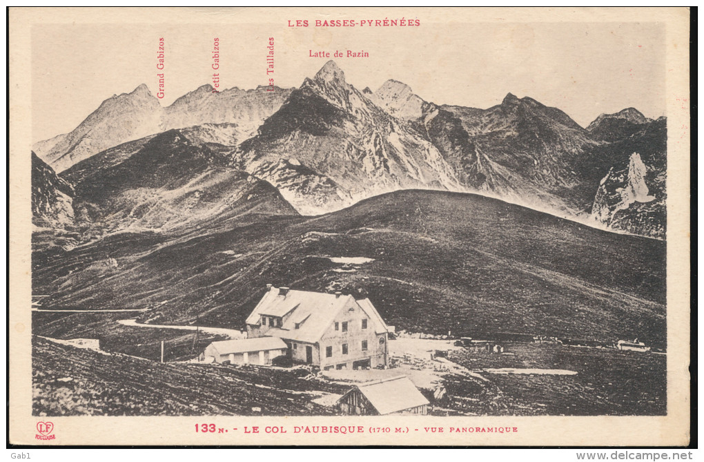 64 --  Le Col D'Aubisque --- Vue Panoramique - Eaux Bonnes