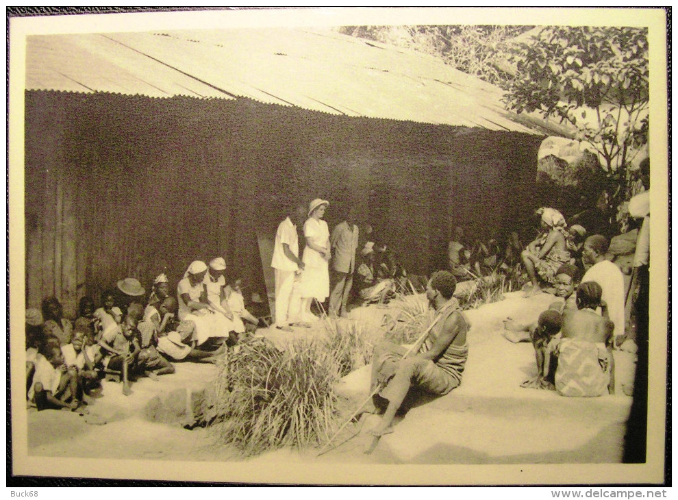 CPM Albert SCHWEITZER Lambaréné (Gabon) - Office Dominical à L'hôpital Du Docteur - Prix Nobel