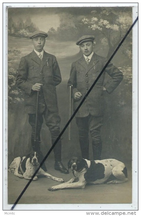 Carte Photo Chasseurs Avec Leurs Chiens - Caza