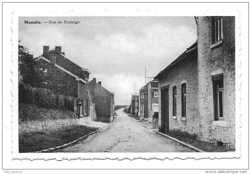 Carte Postale - MOMALLE - Rue De Hodeige - CPA  // - Remicourt