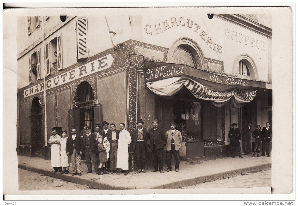 Carte Postale Photo Bône-Annaba (Algérie) Charcuterie Ch. METTER - Coiffeur-Commerce-Magasin- RARE - Annaba (Bône)