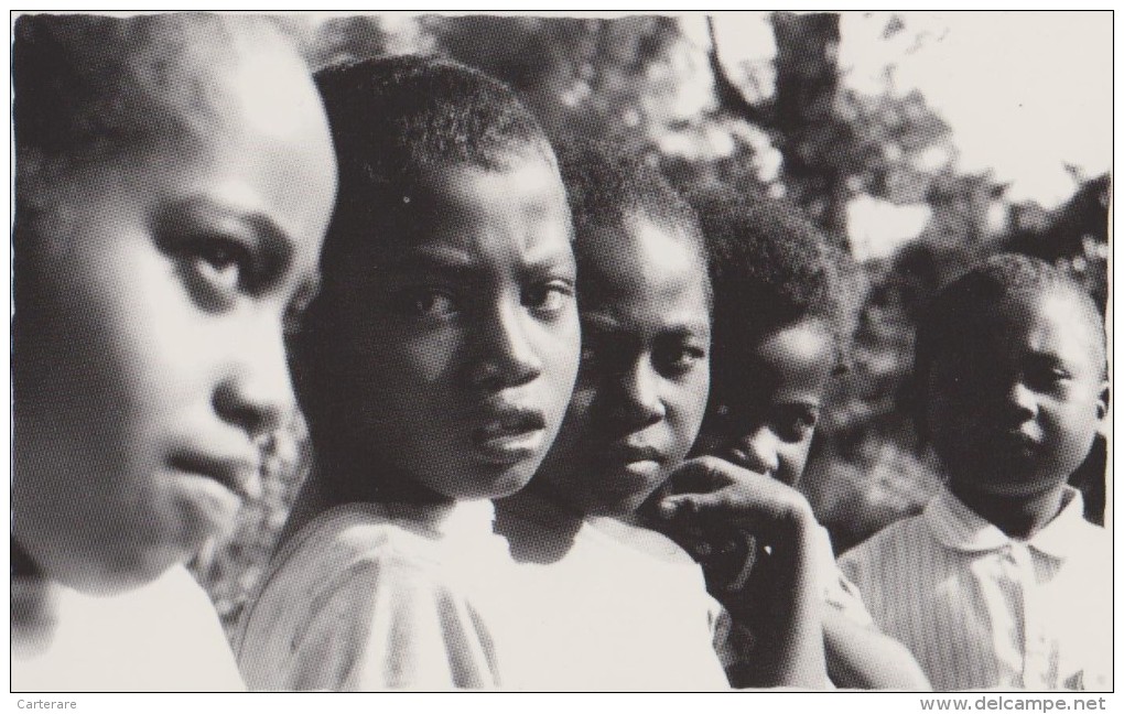 MADAGASCAR,enfant MALGACHE,ile Continent,France Colonie,humanitaire,sud De L´équateur,PAROISSE LA MADELEINE - Madagaskar