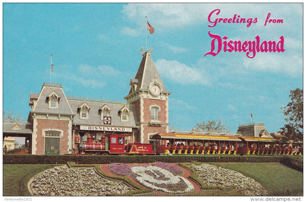 "GREETINGS FROM DYSNEYLAND" (dill33) - Disneyland