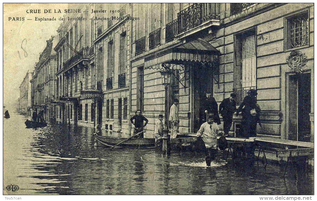 PARIS - 7 EME   -  PEU COURANTE CPA ANIMEE  DE 1910. - Inondations De 1910