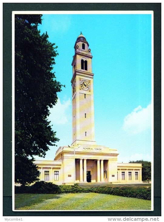 USA  -  Baton Rouge  The Memorial Tower  Unused Postcard As Scan - Baton Rouge