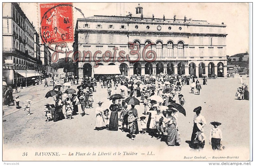 Lot de 21 cartes de Bayonne - Le Théatre & Place de la Liberté uniquement - Très bon état général