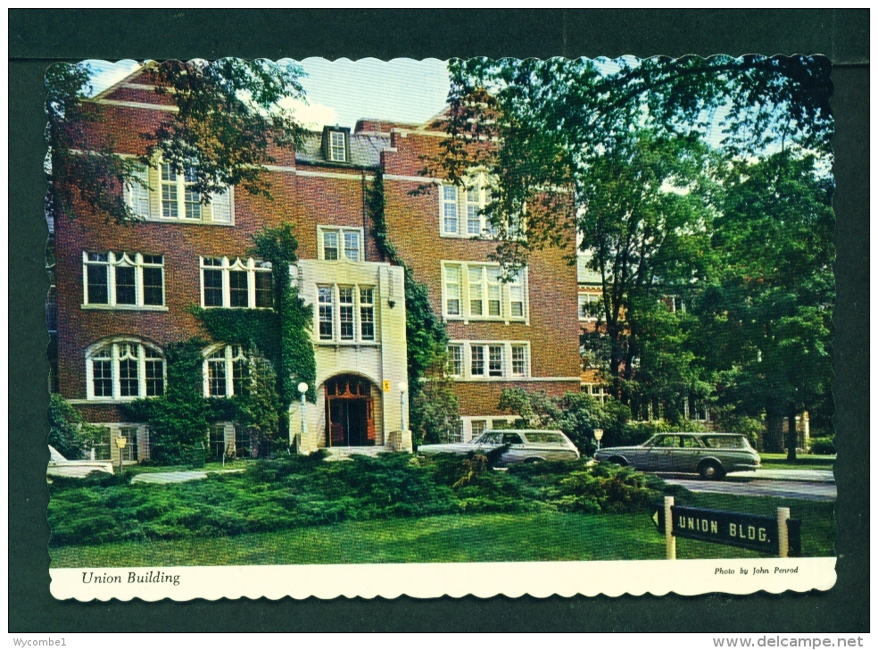 USA  -  East Lansing  The Union Building   Unused Postcard As Scan - Lansing