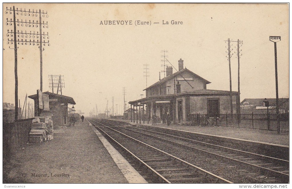 27 AUBEVOYE / LA GARE    /////  REF OCT.14 /  N°4723 - Aubevoye