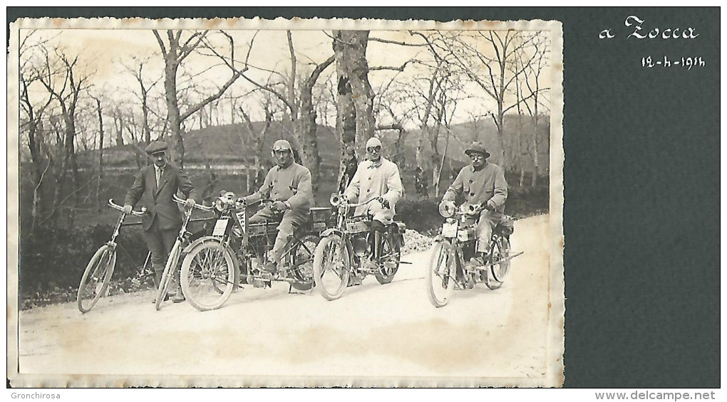Zocca 12.4.1914, Motociclisti A Zocca, Fotografia Originale D´epoca Cm. 13 X 9. - Modena