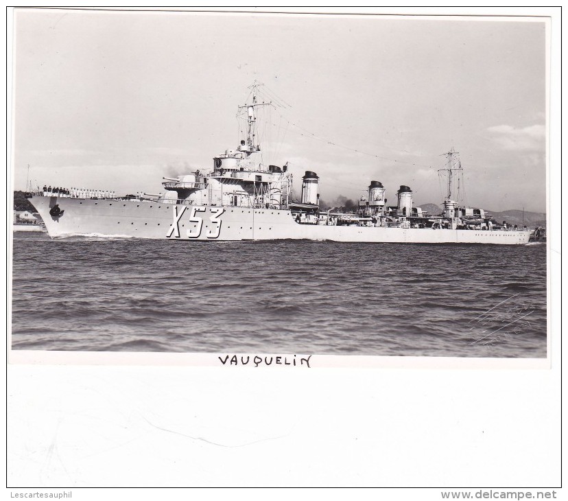 Batiment Militaire Marine Francaise Contre Torpilleur Vauquelin Signée  Emery En 1939 Saborde A Toulon - Bateaux