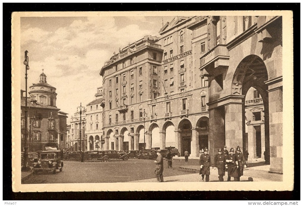 Policeman - Milano ------- Postcard Not Traveled - Polizei - Gendarmerie