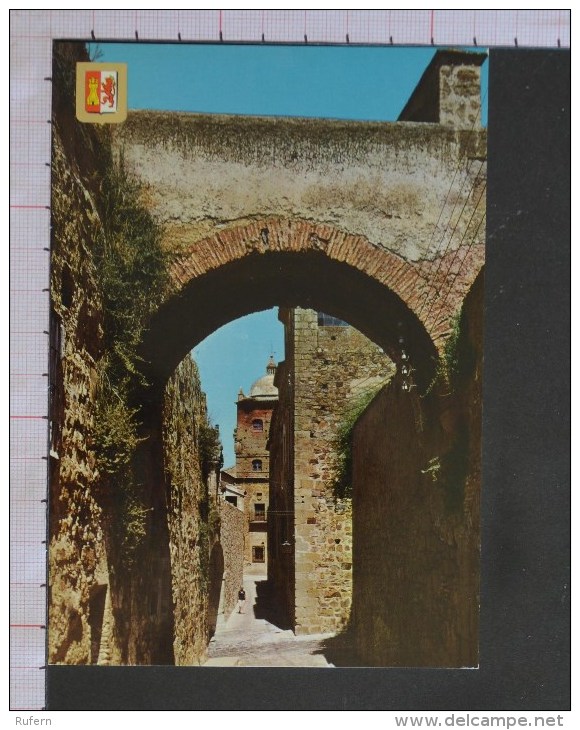 ARCO DEL ADARVE - CÁCERES - 2 Scans (Nº08980) - Cáceres