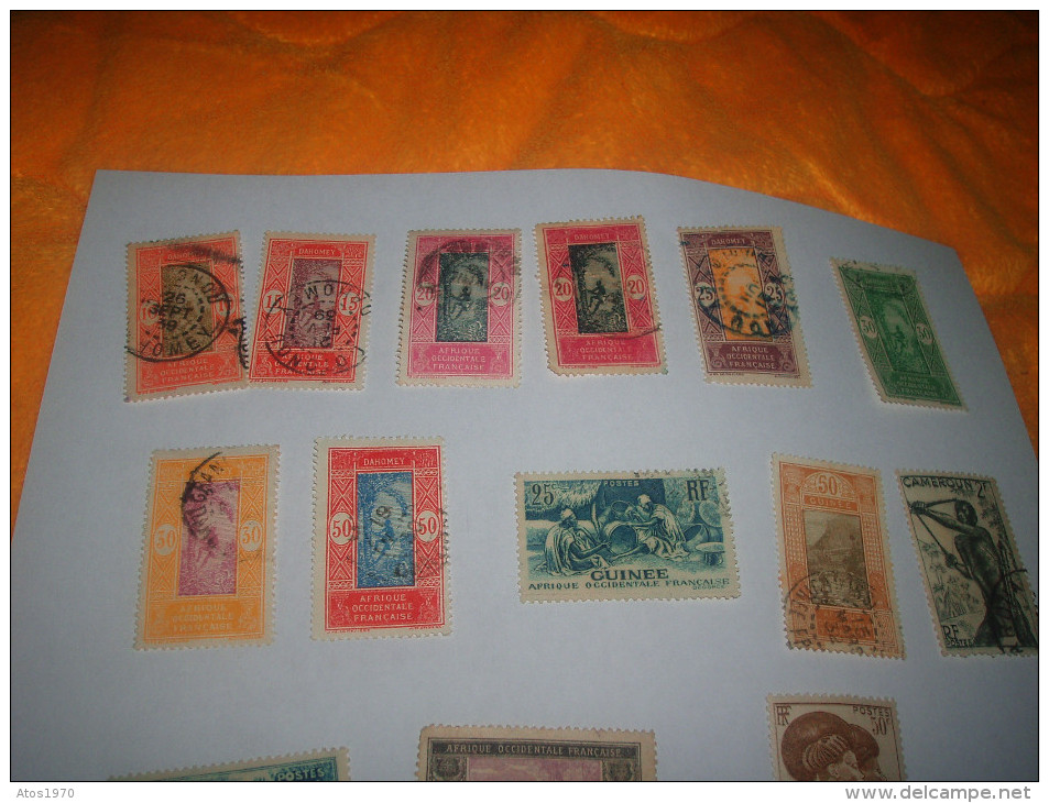 LOT DE 19 TIMBRES OBLITERES PAYS AFRIQUE VARIE (DAHOMEY,GUINEE,CAMEROUN,SENEGAL;..) AVEC SUR CERTAINS PETITS DEFAUTS. - Autres & Non Classés