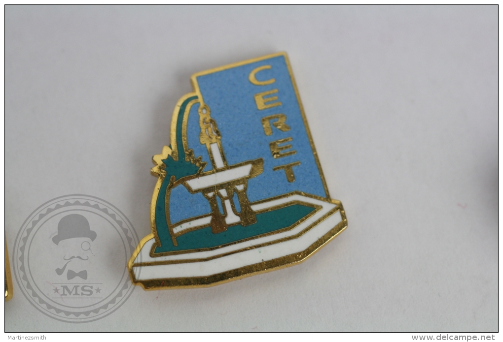 Ceret, France  - Pin Badge #PLS - Ciudades