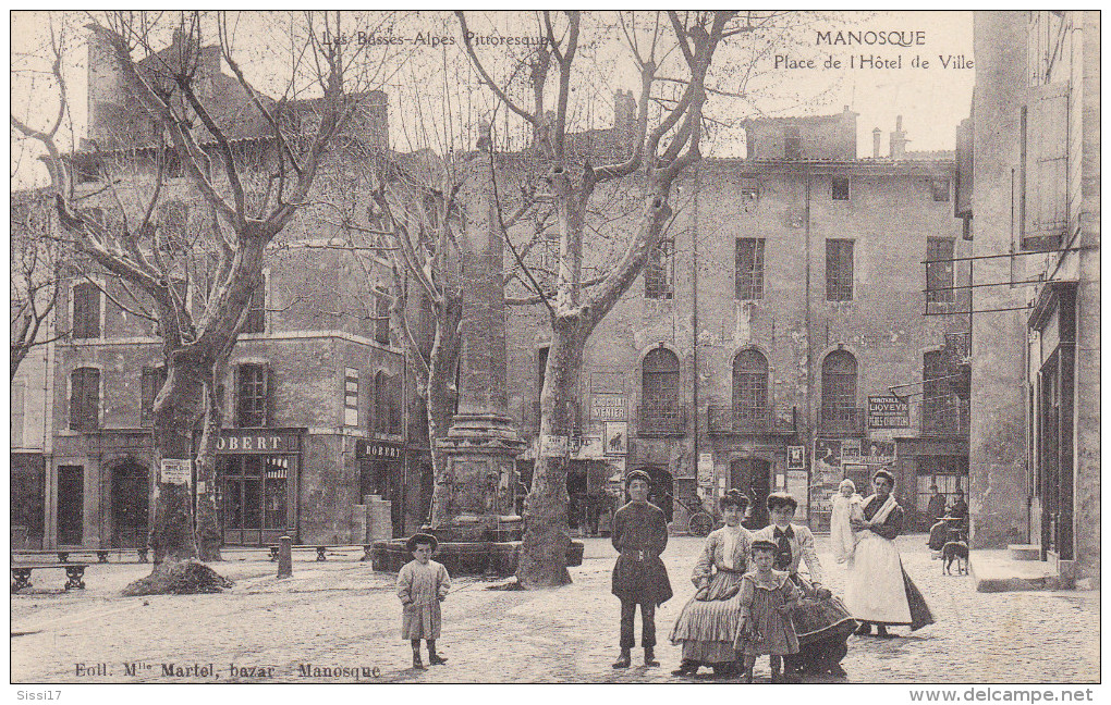 04-MANOSQUE. PLace De L'hôtel De Ville - Manosque