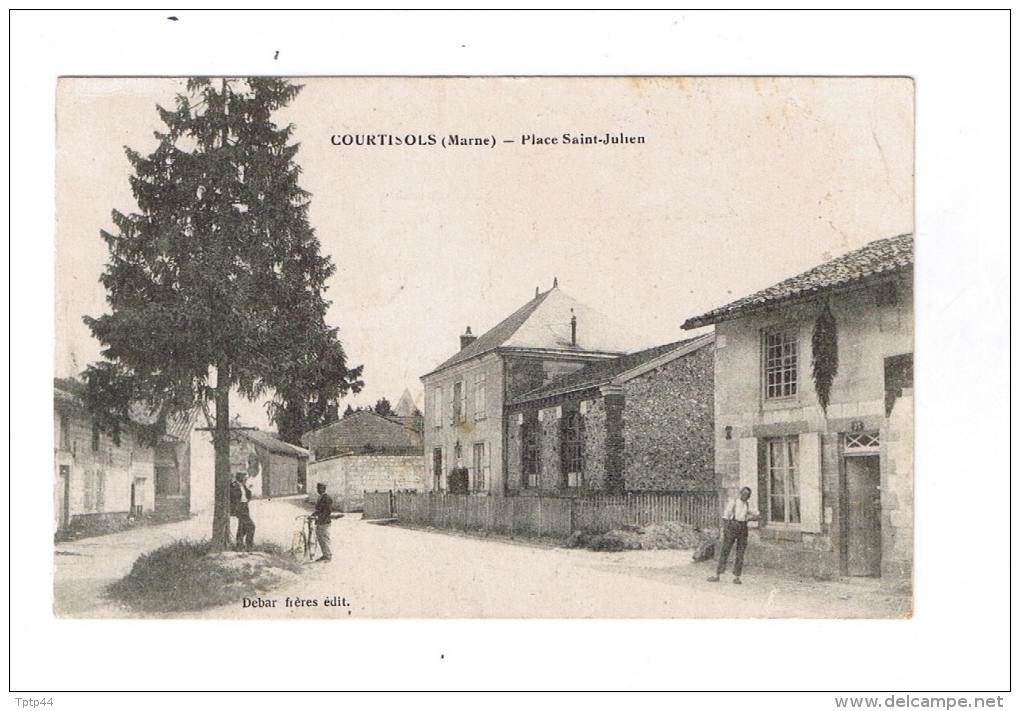 COURTISOLS  -  Place Saint-Julien - Courtisols