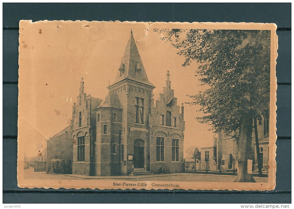 SINT PIETERS LILLE: Gemeentehuis, Niet Gelopen Postkaart (Uitg Proost Van Den Broeck) (GA19506) - Lille