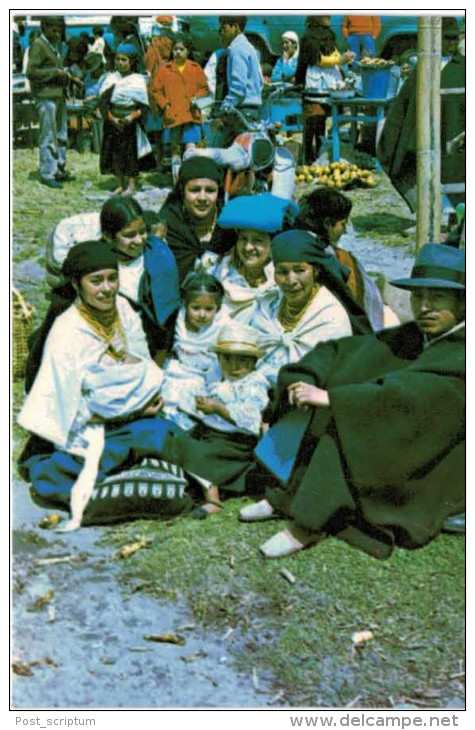 Amérique - Equateur - Otavalo  - Familia De Indios Atovalenos - Equateur