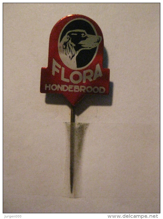 Pin Flora Hondebrood (GA00906) - Tiere