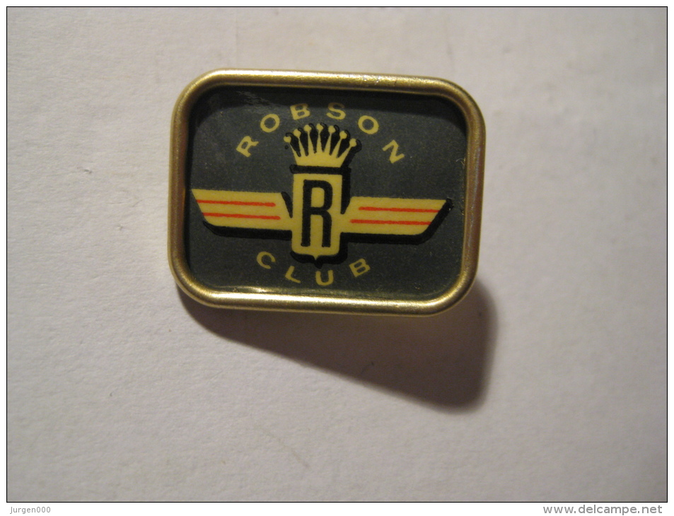 Pin Robson Club (GA01454) - Verenigingen