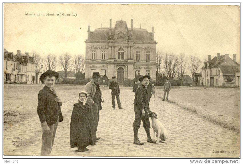 49/ Belle CPA A - Mairie De Mènitré - Autres & Non Classés