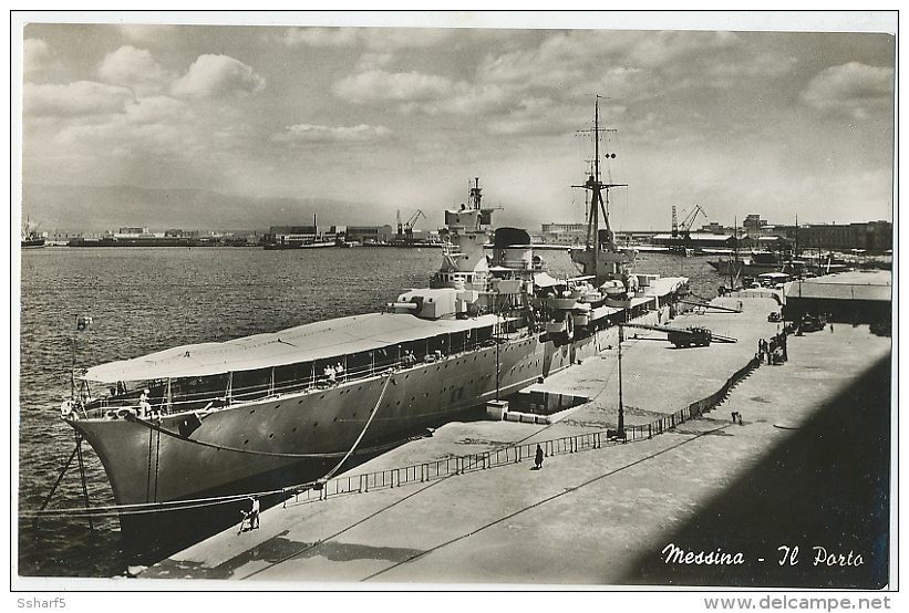 Messina Il PORTO Con Barca Militare Foto C. 1950 - Messina