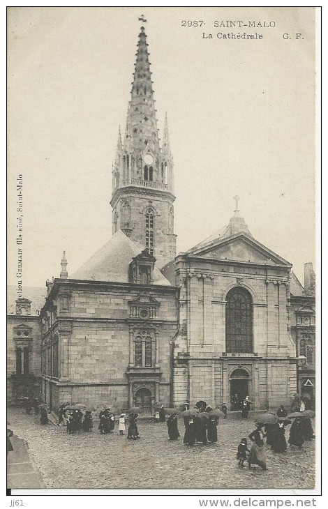 SAINT MALO LA CATHEDRALE ANIMEE  CPA BON ETAT NEUVE - Saint Malo