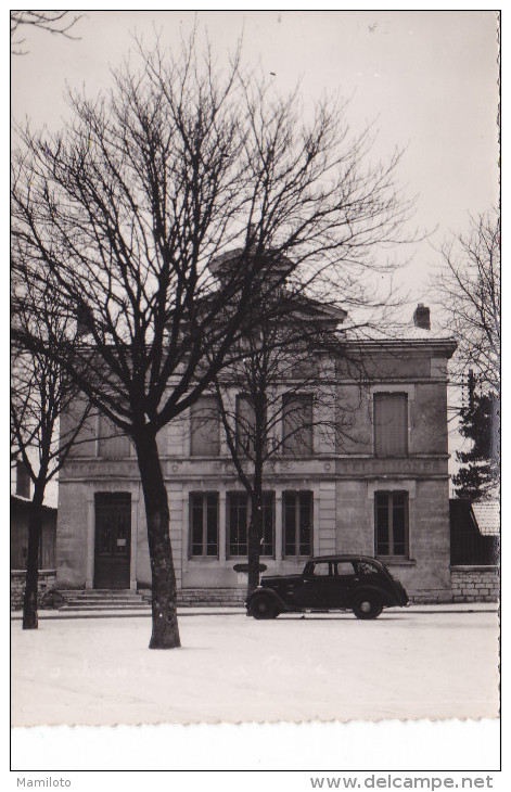 MONTREVEL " Carte Photo "  ( LA POSTE ) - Autres & Non Classés