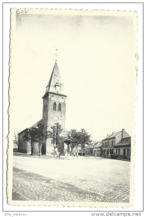 Carte Postale - LEERS NORD - Eglise Et Rue De NECHIN - CPA  // - Estaimpuis