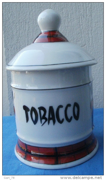 POT à TABAC En Porcelaine, Estampillé J. GUET ALBI - Snuifdozen