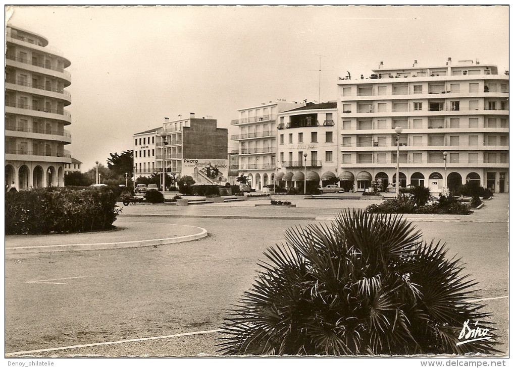 66/ Carte Moderne Année 60 - Canet En Roussillon La Plage Radieuse N° 368 Editeur Goudin - Canet En Roussillon